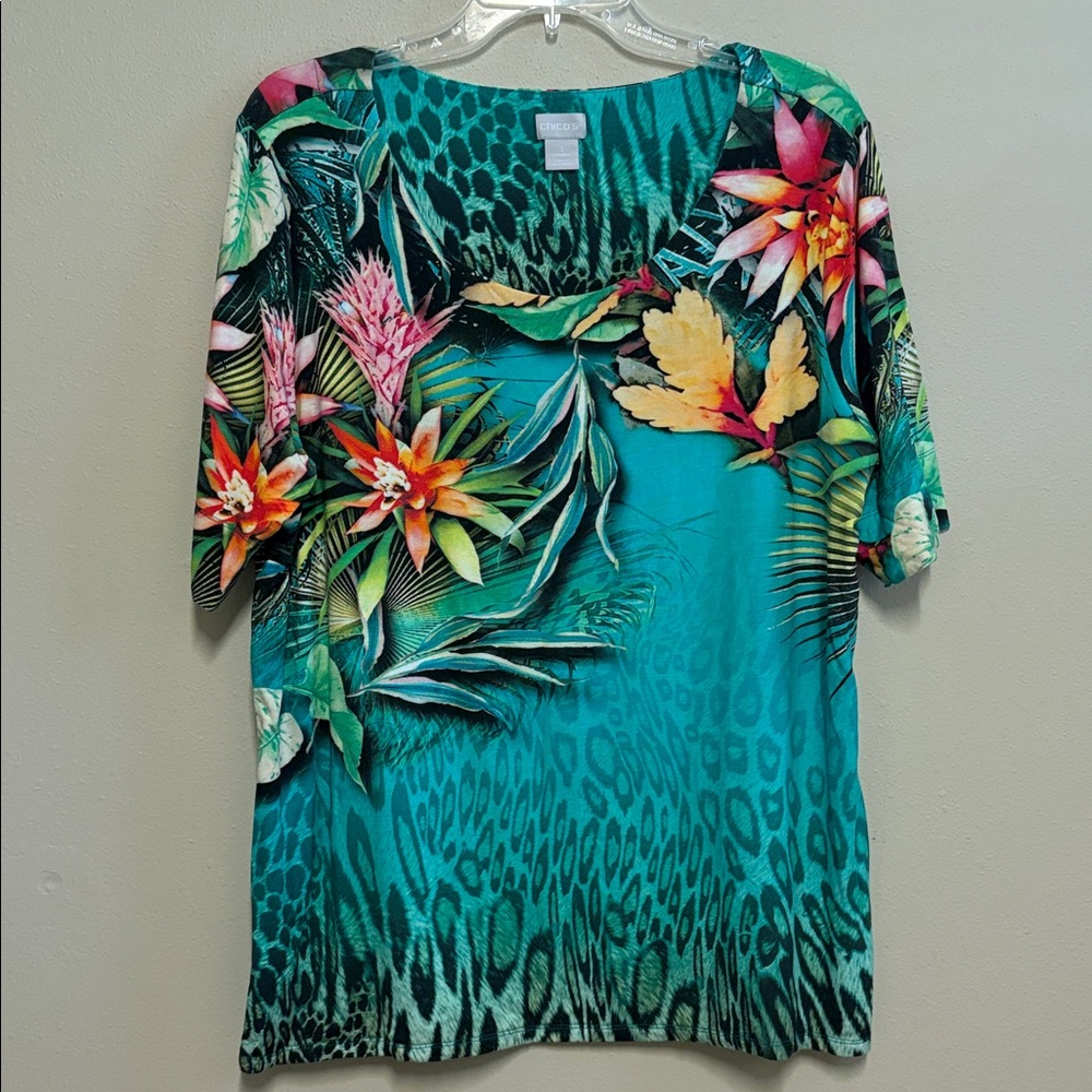 Chicos Tropical Print Scoop Neck T-Shirt